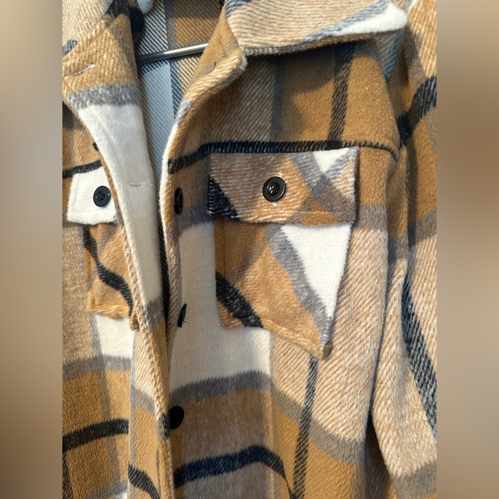 Yeokou Cropped Flannel Plaid Shacket - Women Large - Picture 4 of 6